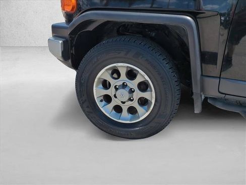 Used 2012 Toyota FJ Cruiser 4WD w/ Upgrade Pkg image 21