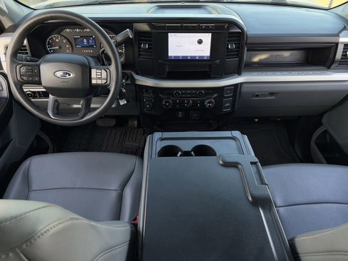 Used 2024 Ford F350 XL w/ FX4 Off-Road Package image 12
