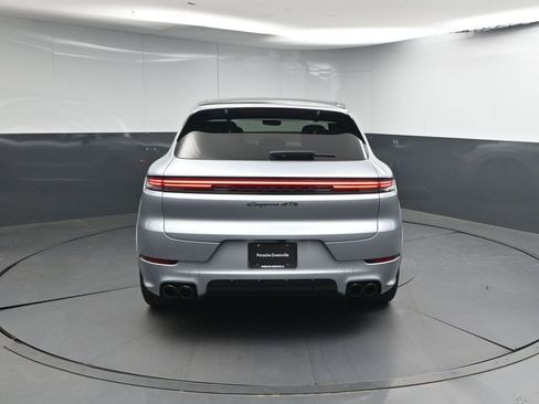 Certified 2025 Porsche Cayenne GTS image 24
