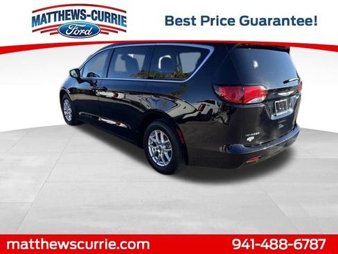 Used 2024 Chrysler Voyager LX image 6