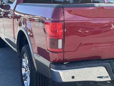 Used 2018 Ford F150 Lariat image 5