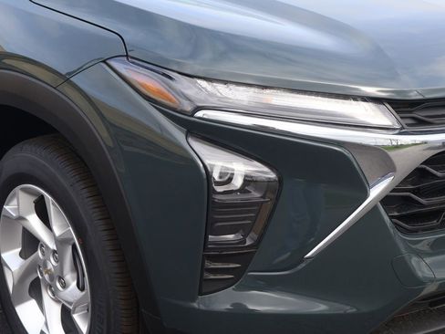 New 2026 Chevrolet Trax LS FWD image 3