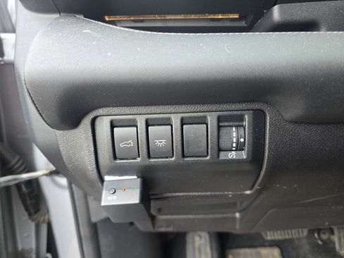 Used 2023 Subaru Ascent Touring image 19