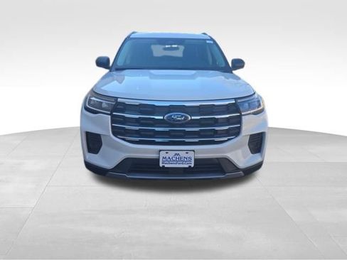 New 2026 Ford Explorer Active AWD/4WD image 9