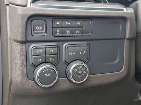 New 2026 Chevrolet Suburban LT w/ Comfort Package image 13