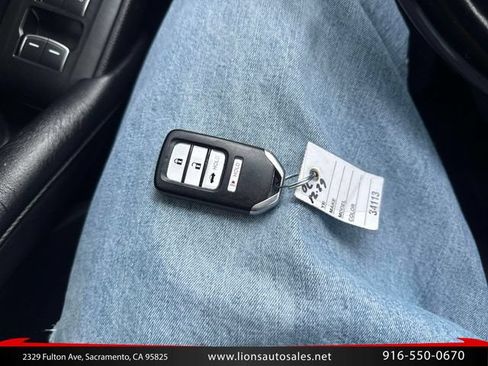 Used 2018 Honda Accord Sport image 17