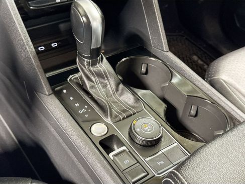 Used 2022 Volkswagen Atlas SE image 19