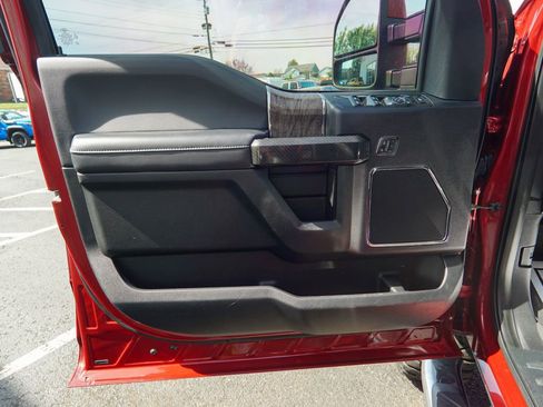 Used 2017 Ford F250 Lariat w/ Lariat Ultimate Package AWD/4WD image 20