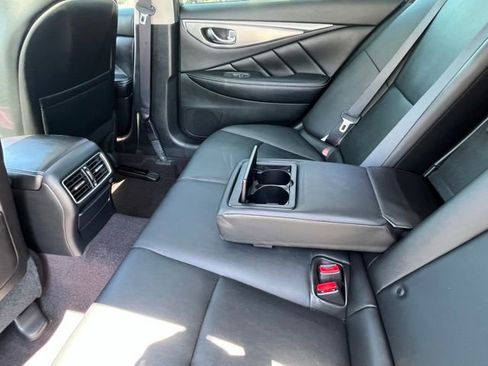 Used 2015 INFINITI Q50 w/ Moonroof Package RWD image 27