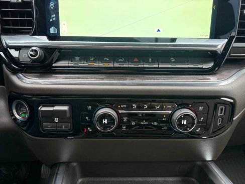 Used 2024 Chevrolet Silverado 2500 LTZ w/ LTZ Plus Package image 31