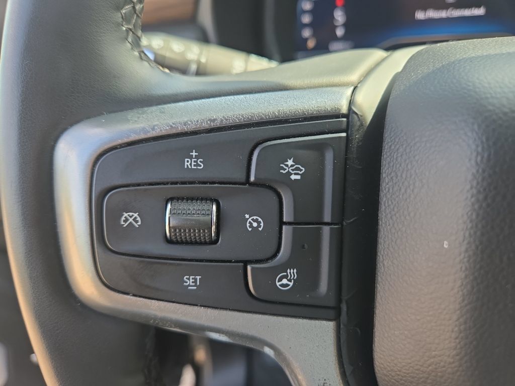 Used 2024 Chevrolet Tahoe Premier AWD/4WD image 16