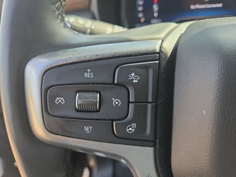 Used 2024 Chevrolet Tahoe Premier AWD/4WD image 16