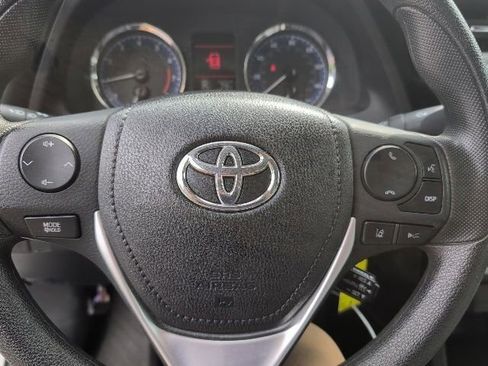 Used 2019 Toyota Corolla LE FWD image 17