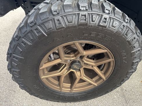 Used 2021 Jeep Gladiator Overland w/ Popular Equipment Package image 12