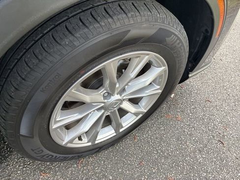 Used 2024 Honda CR-V EX-L image 16