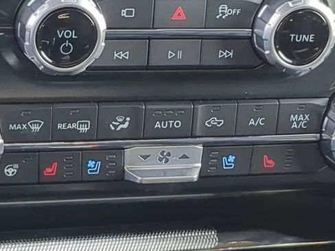 New 2025 Ford F150 Platinum w/ Equipment Group 702A High image 29