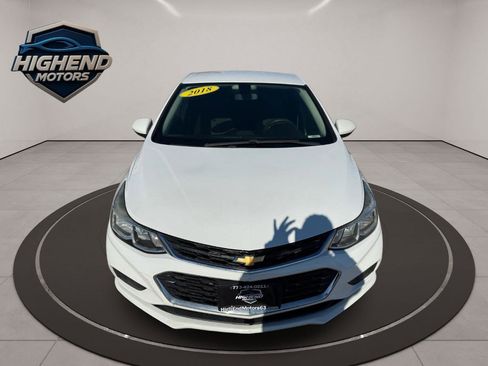 Used 2018 Chevrolet Cruze LS image 11