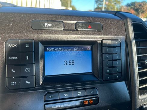 Used 2020 Ford F250 XL w/ Power Equipment Group image 13