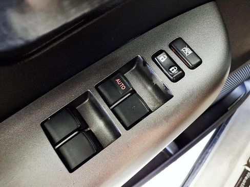 Used 2010 Toyota Tundra 2WD Double Cab image 14