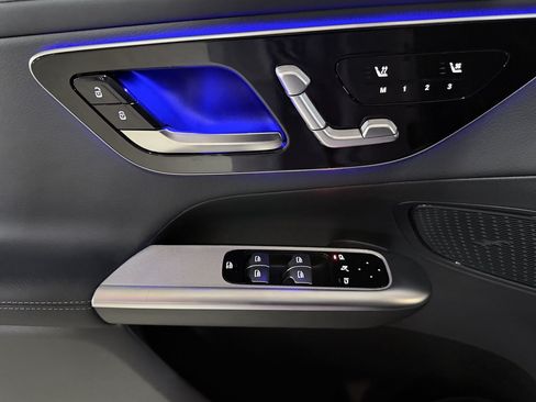 New 2026 Mercedes-Benz GLC 300 image 10