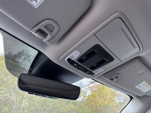 Certified 2023 Honda Pilot Elite image 30