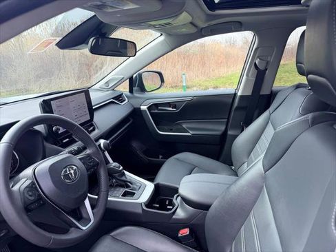 Certified 2023 Toyota RAV4 XLE Premium image 3