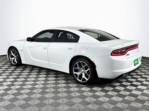 Used 2016 Dodge Charger R/T w/ Plus Group RWD image 6