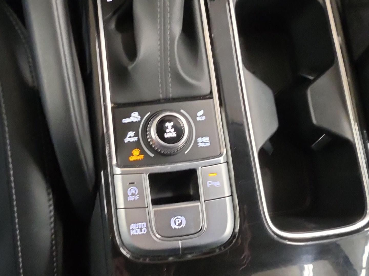 Used 2025 Kia Telluride S AWD/4WD image 11