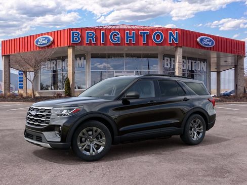Used 2027 Ford Explorer Active w/ Active Comfort Package AWD/4WD image 3