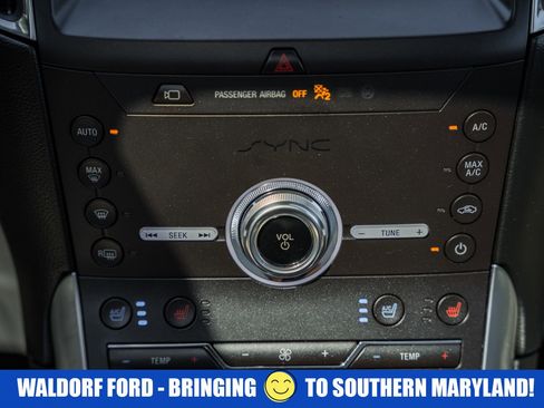 Certified 2020 Ford Edge Titanium w/ Equipment Group 301A AWD/4WD image 25
