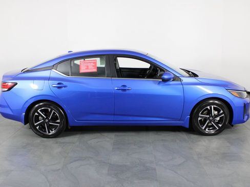 Used 2025 Nissan Sentra SV image 15
