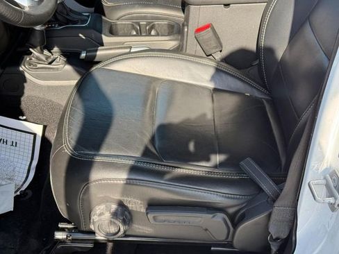 Used 2021 Jeep Wrangler Unlimited Sahara w/ Cold Weather Group AWD/4WD image 16