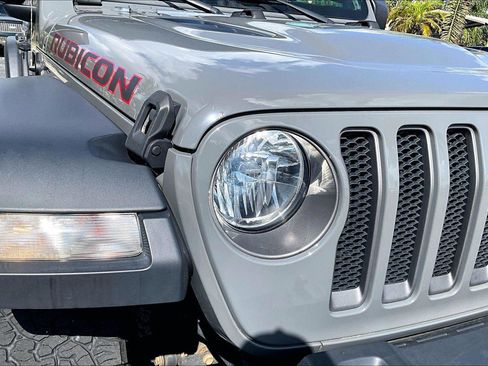 Used 2020 Jeep Wrangler Unlimited Rubicon w/ Dual Top Group AWD/4WD image 34