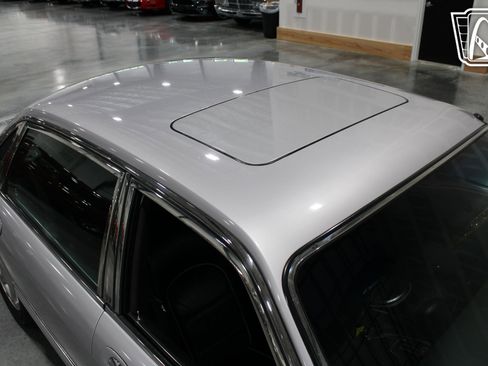 Used 2002 Jaguar XJ8 L RWD image 34