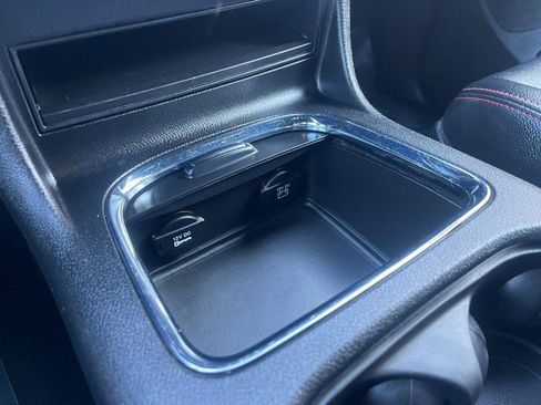 Used 2019 Dodge Grand Caravan GT image 29