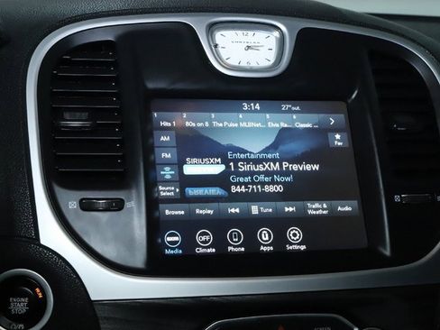 Used 2022 Chrysler 300 Touring w/ Sport Appearance Package image 24