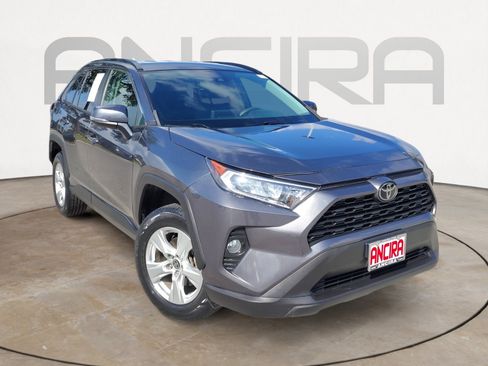 Used 2021 Toyota RAV4 XLE FWD image 6