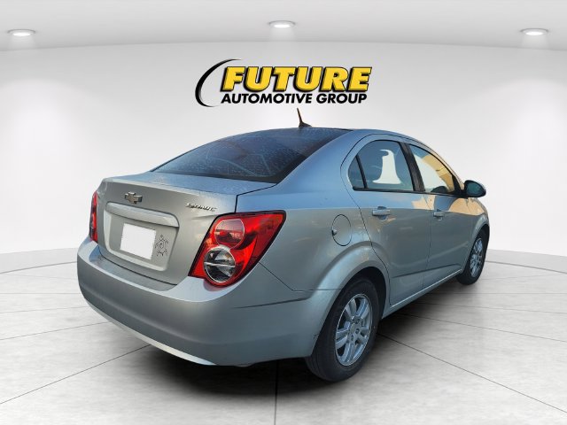 Used 2012 Chevrolet Sonic LS FWD image 3