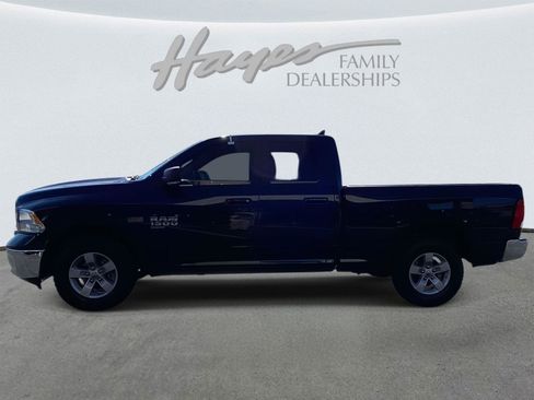 Used 2020 RAM 1500 Classic SLT w/ Luxury Group image 38