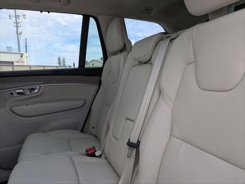 New 2026 Volvo XC90 T8 Ultra w/ Protection Package Premier image 12