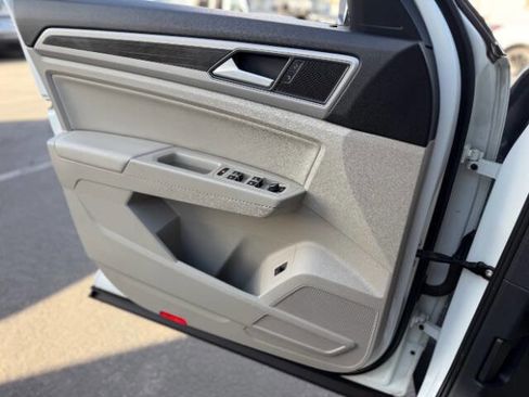 Used 2019 Volkswagen Atlas SEL AWD/4WD image 9
