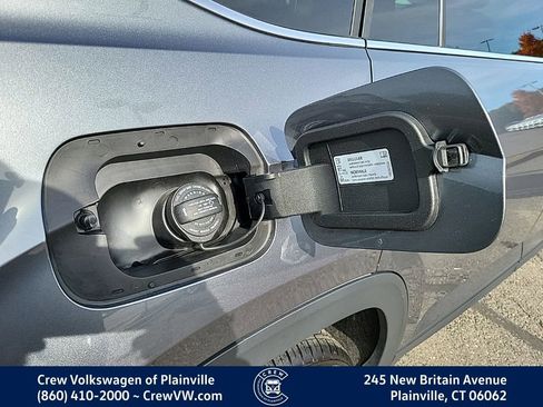 Certified 2024 Volkswagen Atlas SE image 16