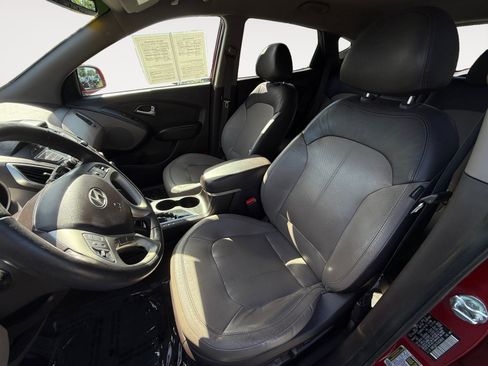 Used 2013 Hyundai Tucson Limited AWD/4WD image 10
