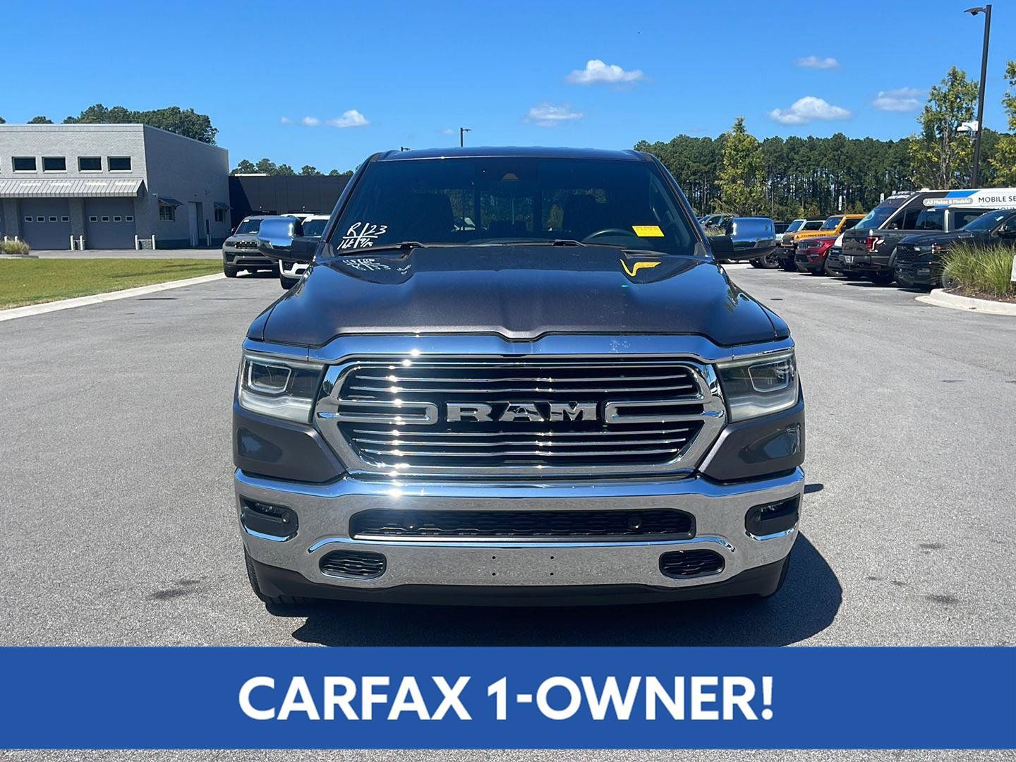 Used 2023 RAM 1500 Laramie AWD/4WD image 2