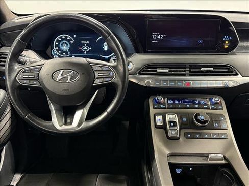 Used 2022 Hyundai Palisade Calligraphy w/ Winter Package image 12