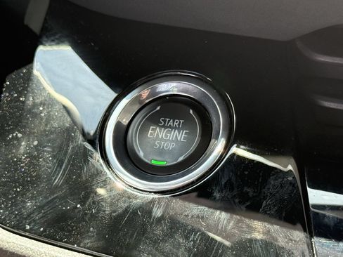 Used 2024 Buick Envision Sport Touring AWD/4WD image 21