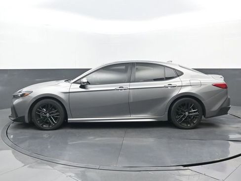 Used 2025 Toyota Camry SE w/ Multimedia Upgrade Package image 7