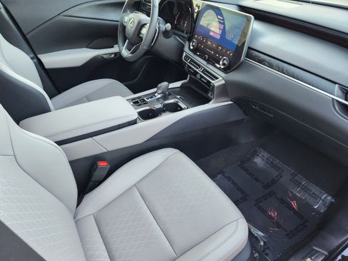 Used 2024 Lexus RX 350 Premium Plus image 16