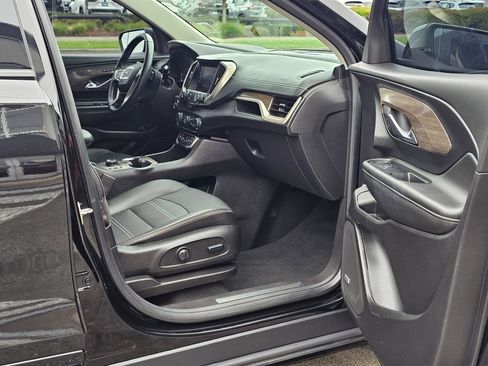 Used 2024 GMC Terrain Denali w/ Black Diamond Edition AWD/4WD image 13