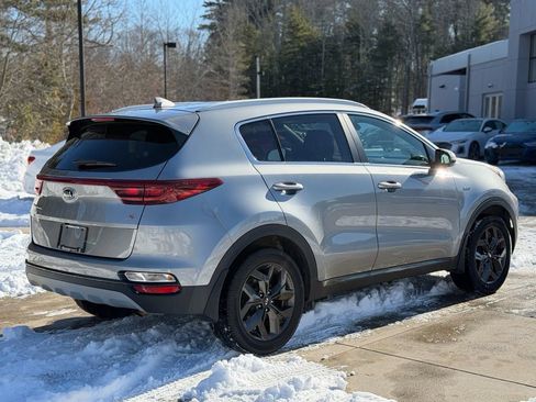 Used 2020 Kia Sportage S image 9